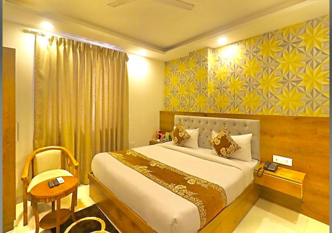 Hotel Galaxy Inn Near Delhi International Airport New Delhi Extérieur photo