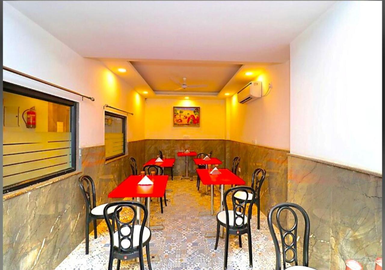 Hotel Galaxy Inn Near Delhi International Airport New Delhi Extérieur photo