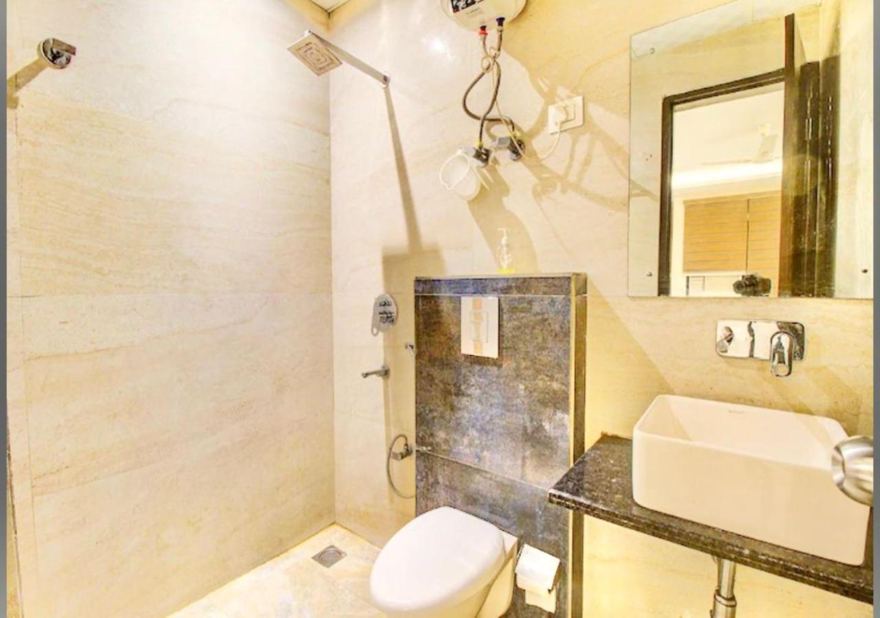 Hotel Galaxy Inn Near Delhi International Airport New Delhi Extérieur photo